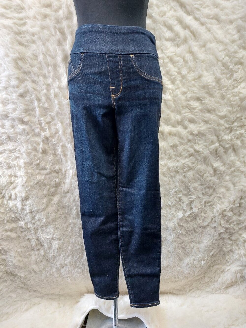 Rock&Republic Women's Blue Fever Pull-On 10 Mid Rise Flat Line Legging Jeans 6M